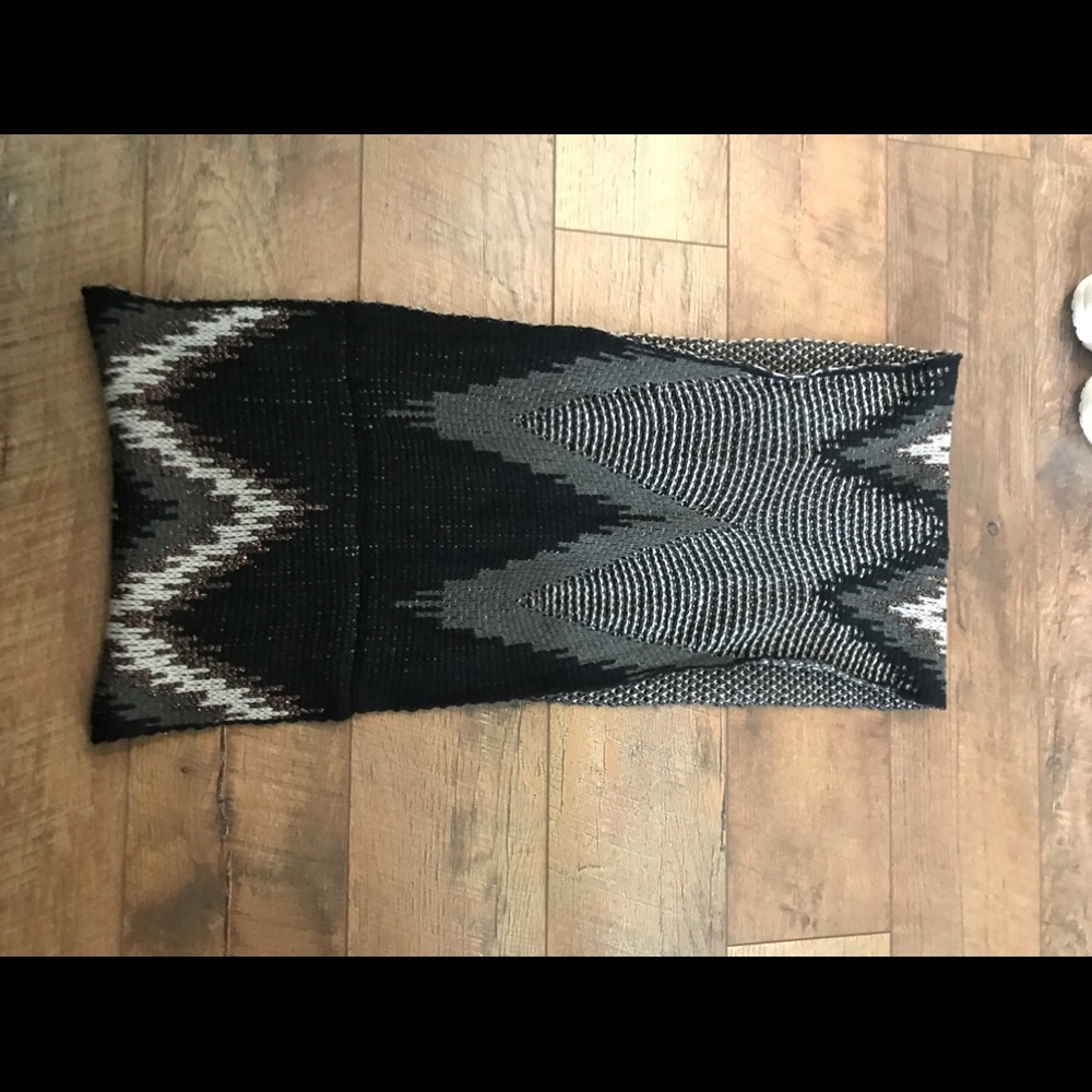 pattern scarf - Picture 2 of 3